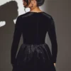 Tera Velvet långärmad korsettminiklänning i jetblack Tera Velvet långärmad korsettminiklänning i jetblack