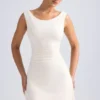Tigen Off-Shoulder Cowl-Back A-Line Miniklänning i Ivory Tigen Off-Shoulder Cowl-Back A-Line Miniklänning i Ivory