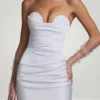 Tirza Ruched Corset Miniklänning i vitt Tirza Ruched Corset Miniklänning i vitt
