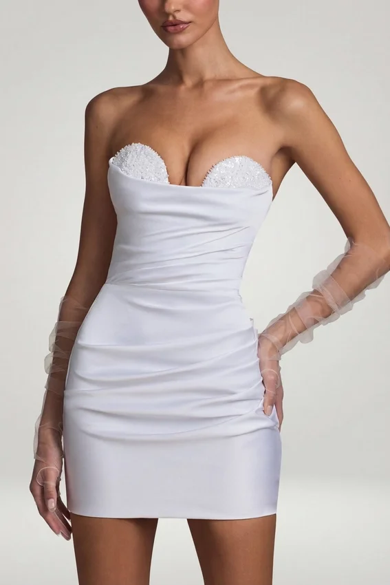 Tirza Ruched Corset Miniklänning i vitt Tirza Ruched Corset Miniklänning i vitt