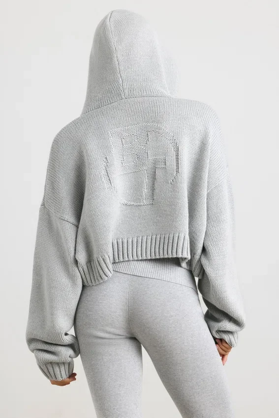 TRUE Kort hoodie i grovstickat med dragkedja i gråmelerat TRUE Kort hoodie i grovstickat med dragkedja i gråmelerat