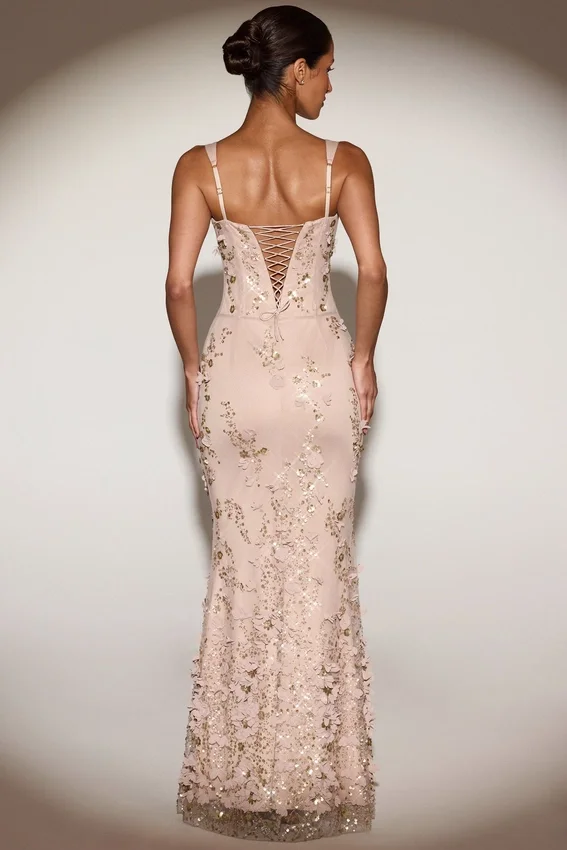 Vasanta Embellished Appliqué Soft-Scoop Corset Gown i guld Vasanta Embellished Appliqué Soft-Scoop Corset Gown i guld