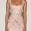Vasanta Embellished Appliqué Soft-Scoop Corset Gown i guld Vasanta Embellished Appliqué Soft-Scoop Corset Gown i guld