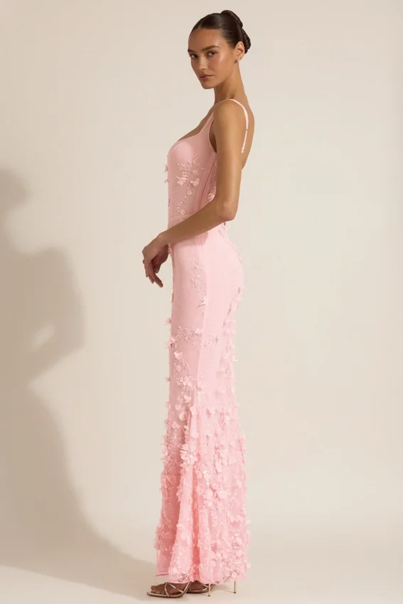 Vasanta Embellished Appliqué Soft-Scoop Corset Gown i rosa Vasanta Embellished Appliqué Soft-Scoop Corset Gown i rosa