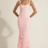 Vasanta Embellished Appliqué Soft-Scoop Corset Gown i rosa Vasanta Embellished Appliqué Soft-Scoop Corset Gown i rosa