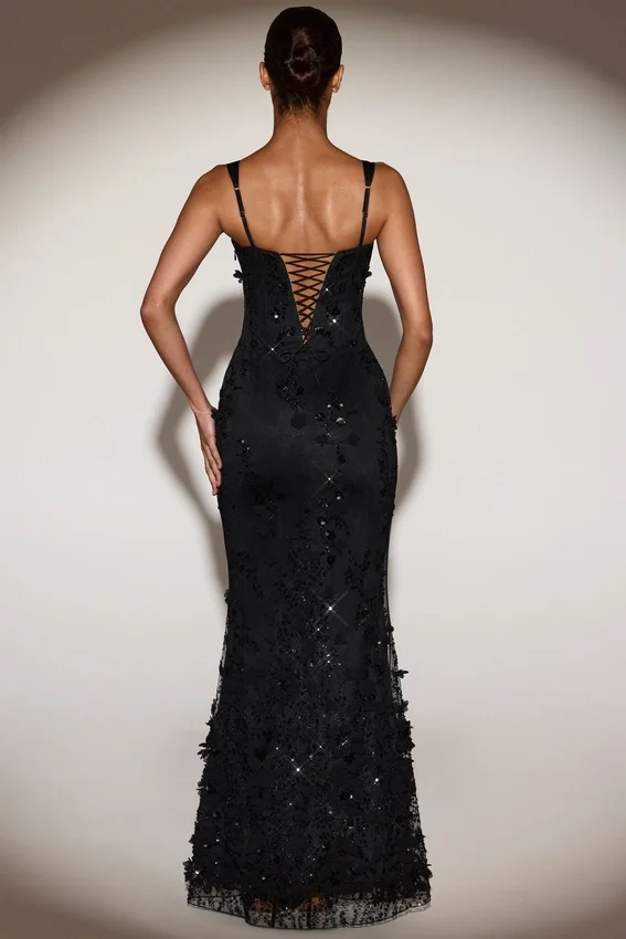 Vasanta Embellished Appliqué Soft-Scoop Corset Gown i svart Vasanta Embellished Appliqué Soft-Scoop Corset Gown i svart
