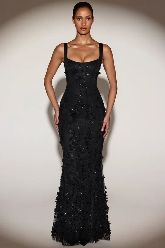 Vasanta Embellished Appliqué Soft-Scoop Corset Gown i svart Vasanta Embellished Appliqué Soft-Scoop Corset Gown i svart