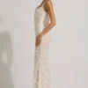 Vasanta Embellished Appliqué Soft-Scoop Corset Gown i vitt Vasanta Embellished Appliqué Soft-Scoop Corset Gown i vitt