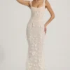 Vasanta Embellished Appliqué Soft-Scoop Corset Gown i vitt Vasanta Embellished Appliqué Soft-Scoop Corset Gown i vitt