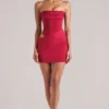 Veda Bandeau Bodycon Miniklänning i körsbärsrött Veda Bandeau Bodycon Miniklänning i körsbärsrött