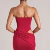 Veda Bandeau Bodycon Miniklänning i körsbärsrött Veda Bandeau Bodycon Miniklänning i körsbärsrött