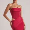 Veda Bandeau Bodycon Miniklänning i körsbärsrött Veda Bandeau Bodycon Miniklänning i körsbärsrött