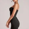 Veda bandeau-miniklänning i svart Veda bandeau-miniklänning i svart