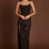 Velia Embellished Peekaboo Cowl-Neck Klänning i Brown Snake Velia Embellished Peekaboo Cowl-Neck Klänning i Brown Snake
