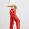 Överdimensionerade joggingbyxor i borstad jersey i rött Överdimensionerade joggingbyxor i borstad jersey i rött