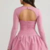 Viola långärmad miniklänning med bubbelkant i mauve Viola långärmad miniklänning med bubbelkant i mauve