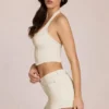 Virella Denim Low-Rise Skort i Ivory Virella Denim Low-Rise Skort i Ivory