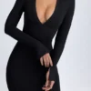 Yael Modal Plunge V-Neck Midaxi Klänning i svart Yael Modal Plunge V-Neck Midaxi Klänning i svart
