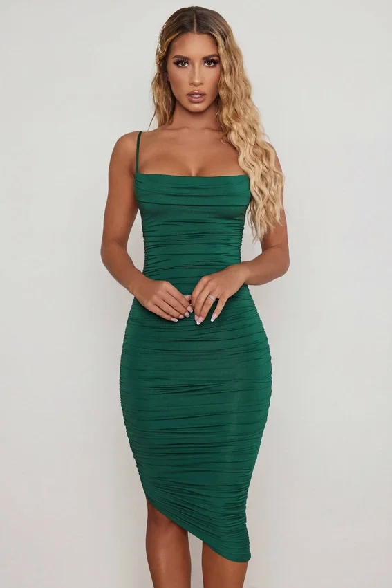 You’re My Type Cowl Neck Ruched Bodycon Midi Klänning i grönt You’re My Type Cowl Neck Ruched Bodycon Midi Klänning i grönt