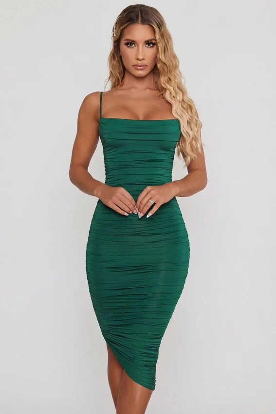You’re My Type Cowl Neck Ruched Bodycon Midi Klänning i grönt You’re My Type Cowl Neck Ruched Bodycon Midi Klänning i grönt