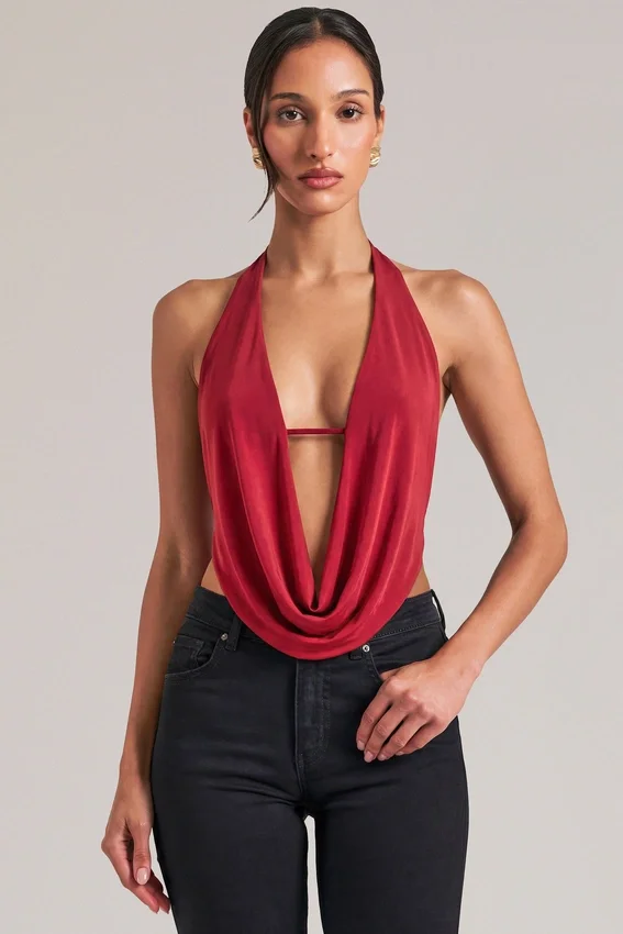 Zenna draperad cowl-top i körsbärsrött Zenna draperad cowl-top i körsbärsrött