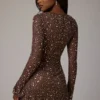 Zeta Sheer Embellished Long Sleeve A-Line Miniklänning i Deep Cocoa Zeta Sheer Embellished Long Sleeve A-Line Miniklänning i Deep Cocoa