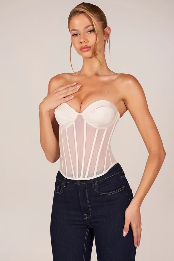 Zoa bandeau-korsetttop med snörning i ivory Zoa bandeau-korsetttop med snörning i ivory